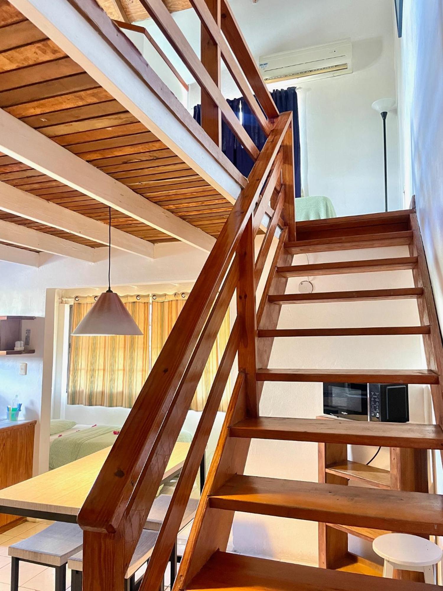 Bananaquit Tobago -Stay Near The Beach Crown Point Exterior photo