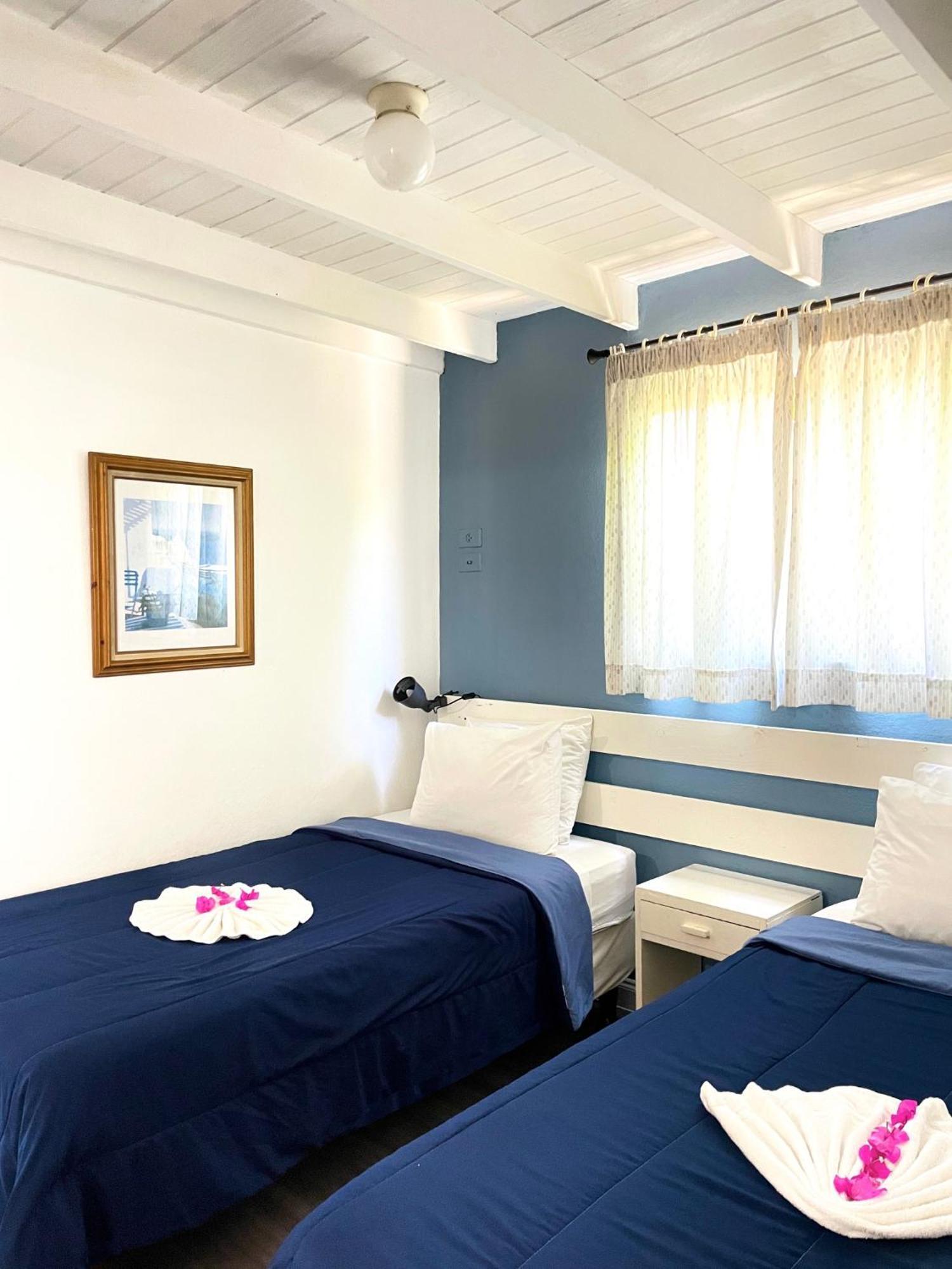 Bananaquit Tobago -Stay Near The Beach Crown Point Exterior photo