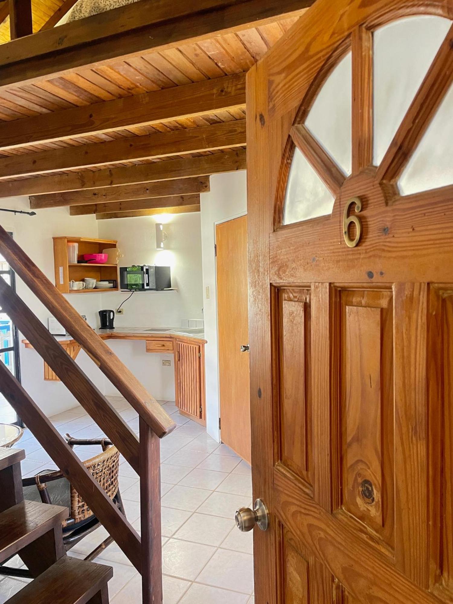 Bananaquit Tobago -Stay Near The Beach Crown Point Exterior photo