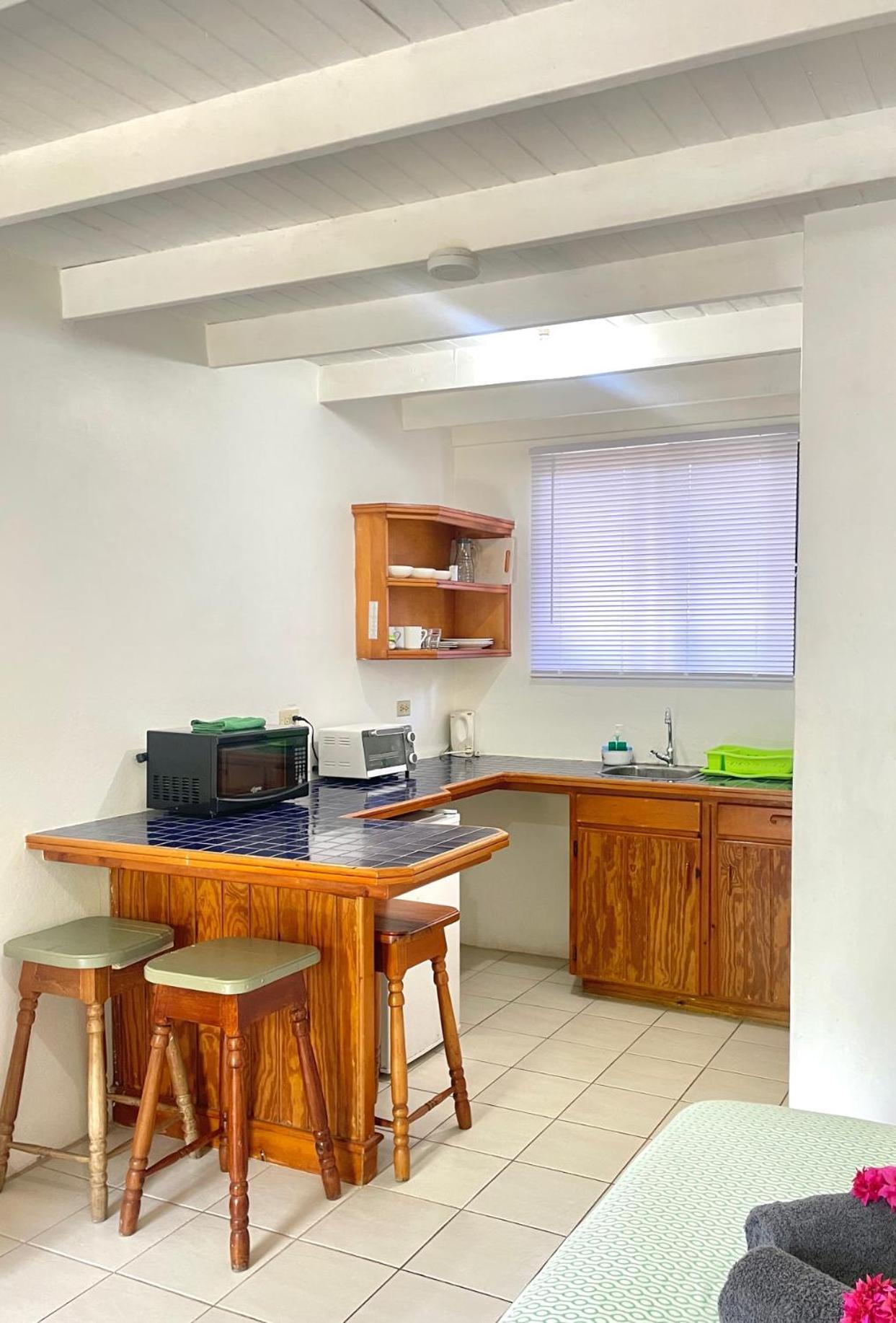 Bananaquit Tobago -Stay Near The Beach Crown Point Exterior photo